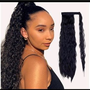 Women’s Black Wavy Curly Ponytail Hair Extension 22”